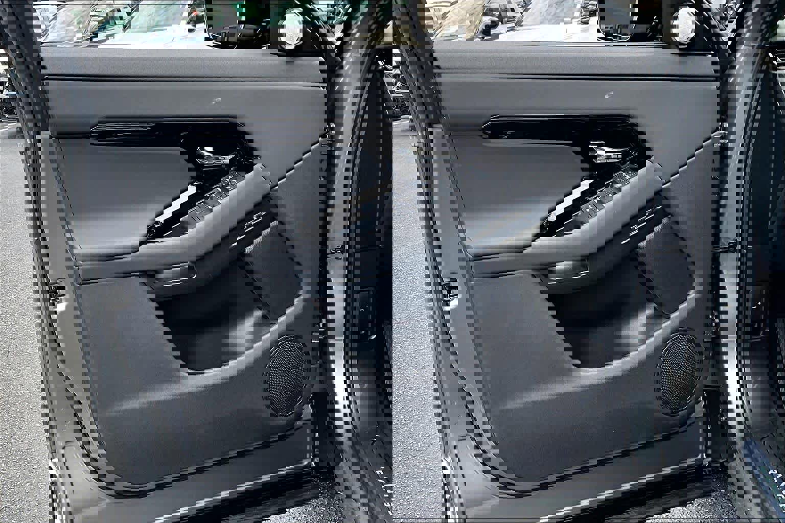 Used 2024 Land Rover Range Rover Evoque Dynamic SE image 42