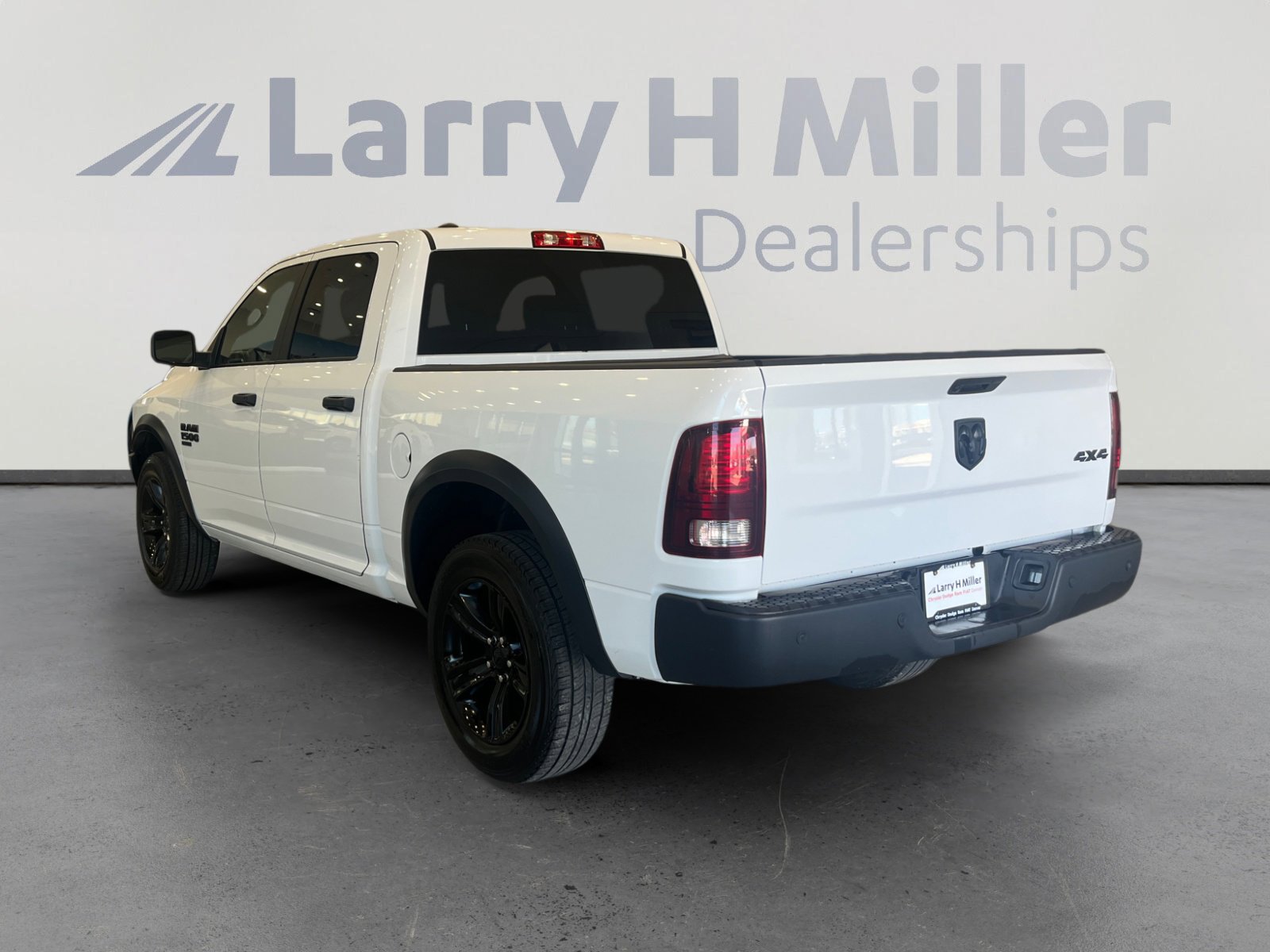 Used 2024 RAM 1500 Classic Warlock image 3