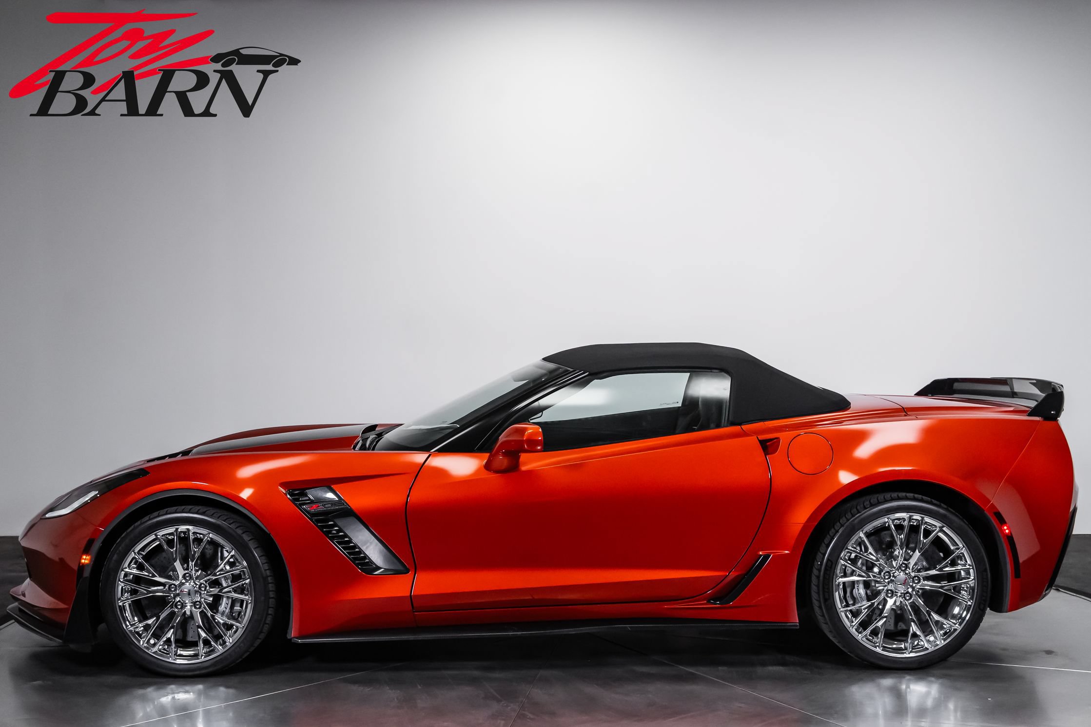 Used 2015 Chevrolet Corvette Z06 w/ 3LZ Preferred Equipment Group RWD image 10
