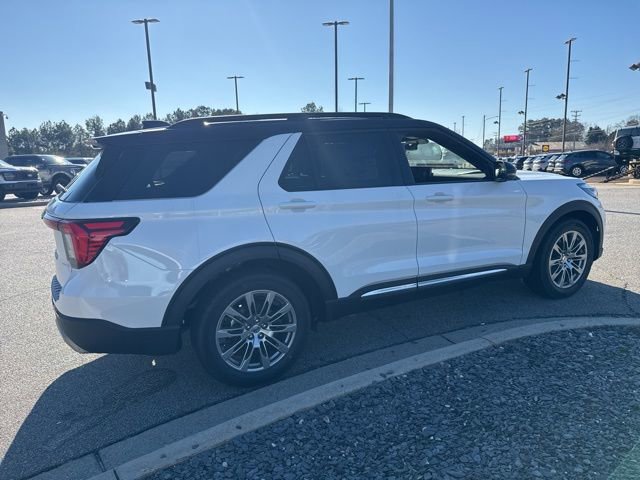 New 2026 Ford Explorer Platinum image 11