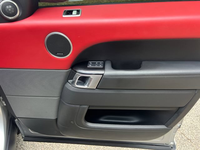 Used 2019 Land Rover Range Rover Sport HST AWD/4WD image 16