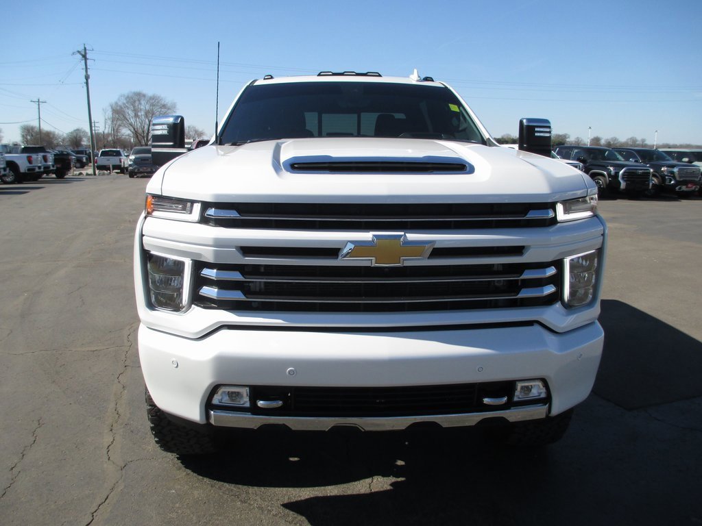 Used 2022 Chevrolet Silverado 2500 High Country w/ Z71 Off-Road Package image 12