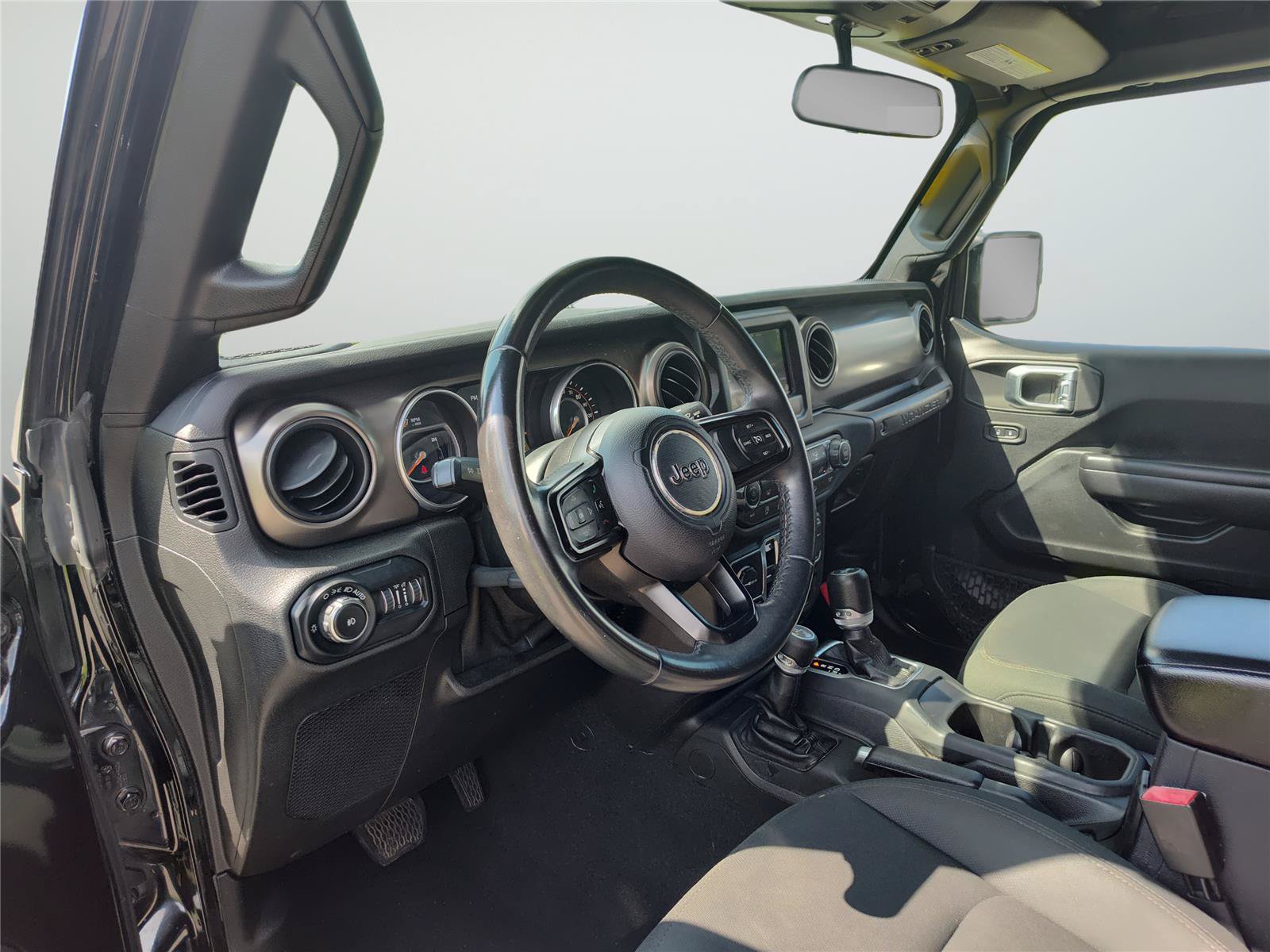 Used 2018 Jeep Wrangler Unlimited Sport S AWD/4WD image 9