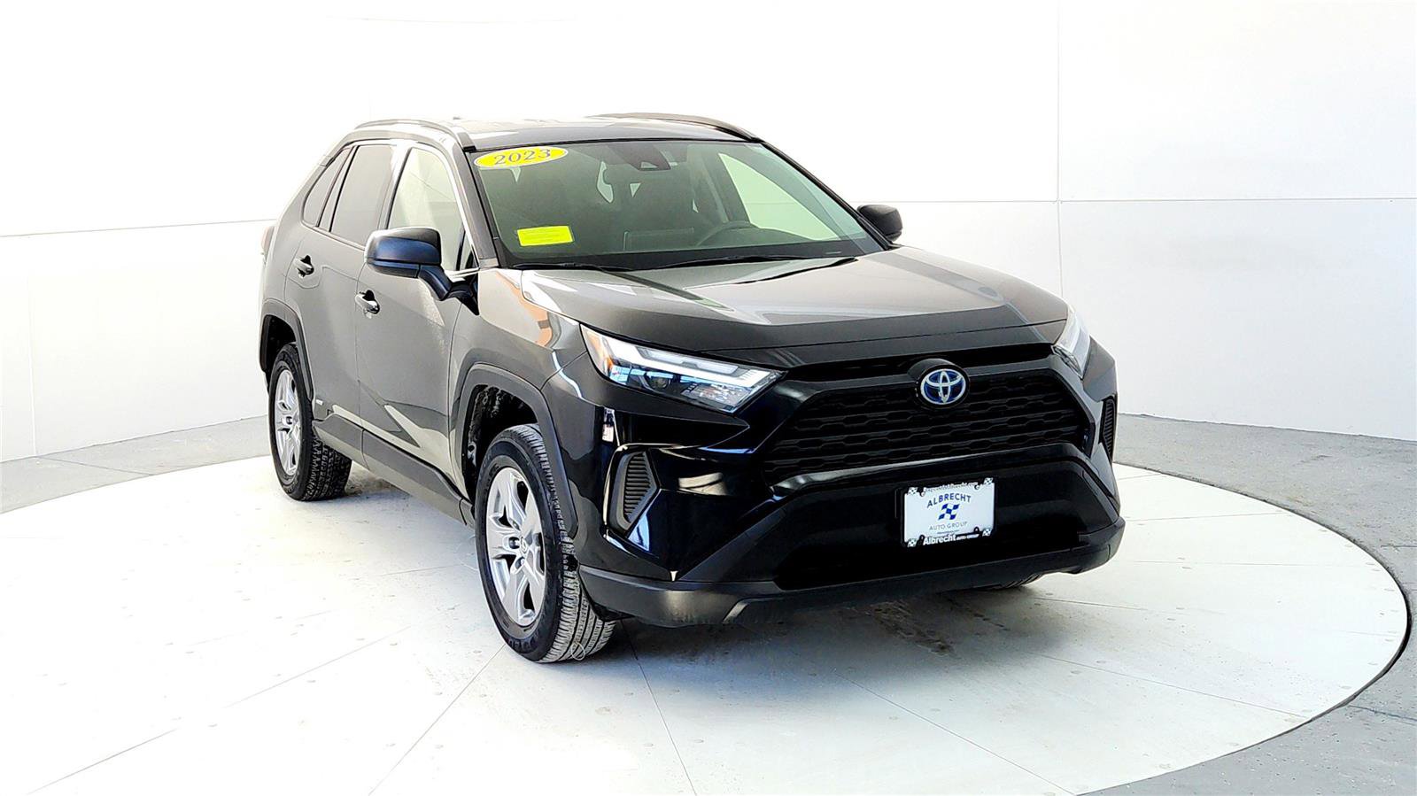 Certified 2023 Toyota RAV4 LE image 4