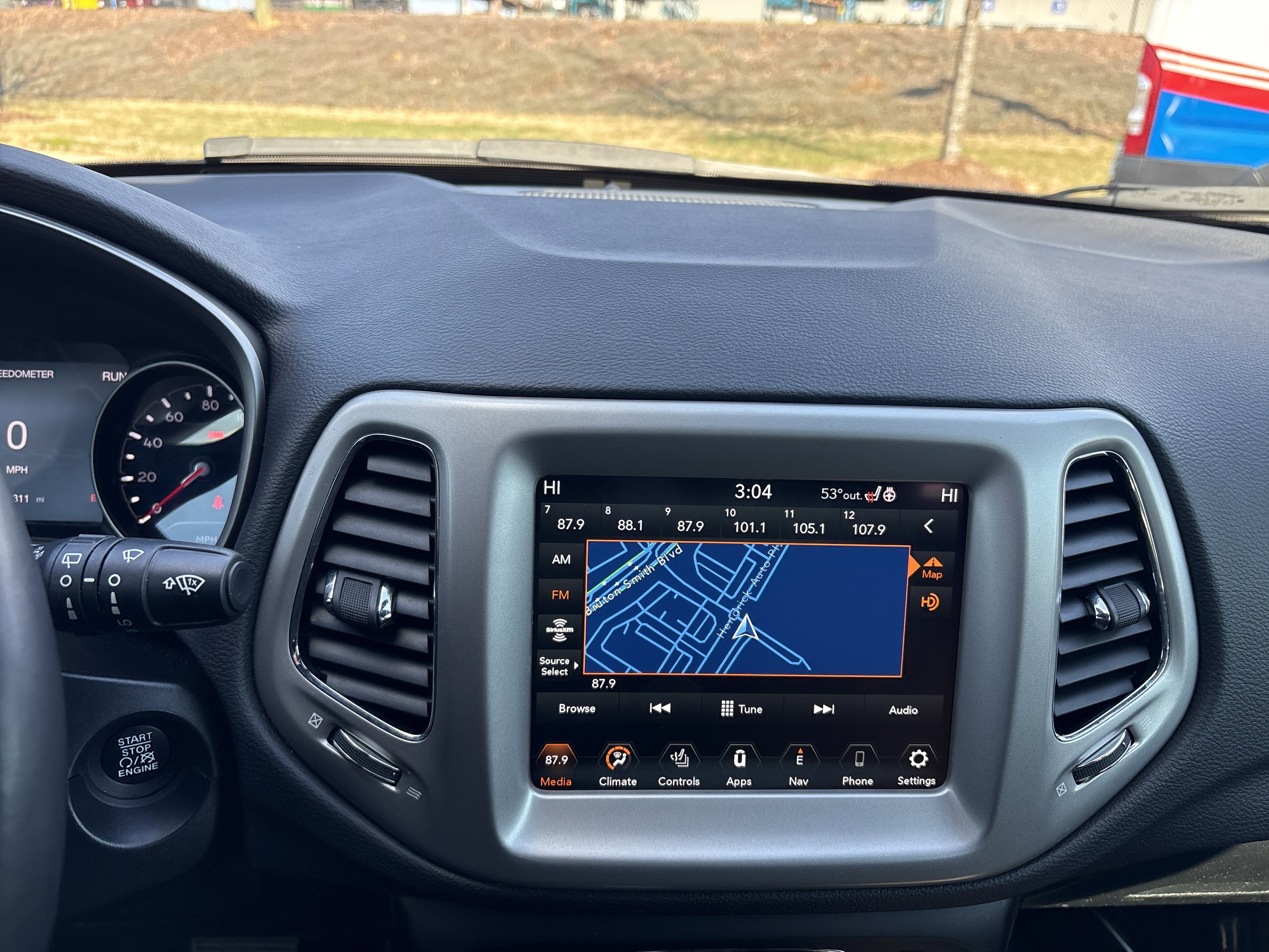 Certified 2021 Jeep Compass Latitude image 27