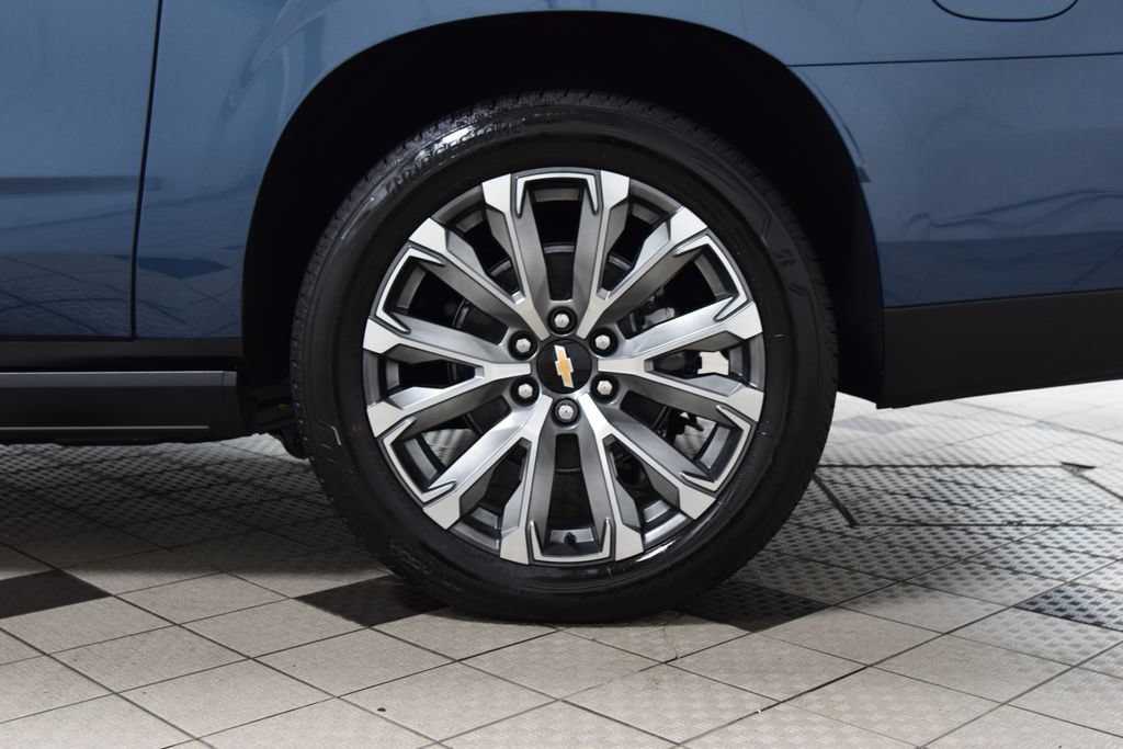 New 2026 Chevrolet Suburban High Country AWD/4WD image 27