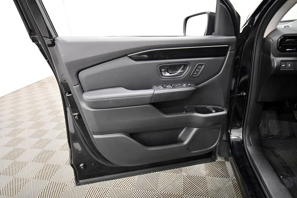 Certified 2023 Honda Pilot EX-L image 13