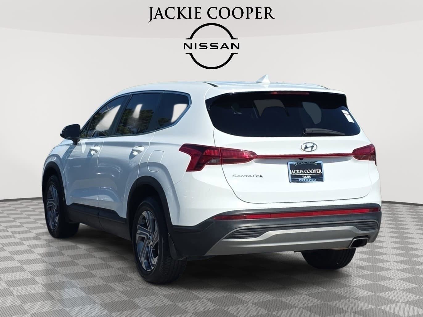 Used 2023 Hyundai Santa Fe SE FWD image 7