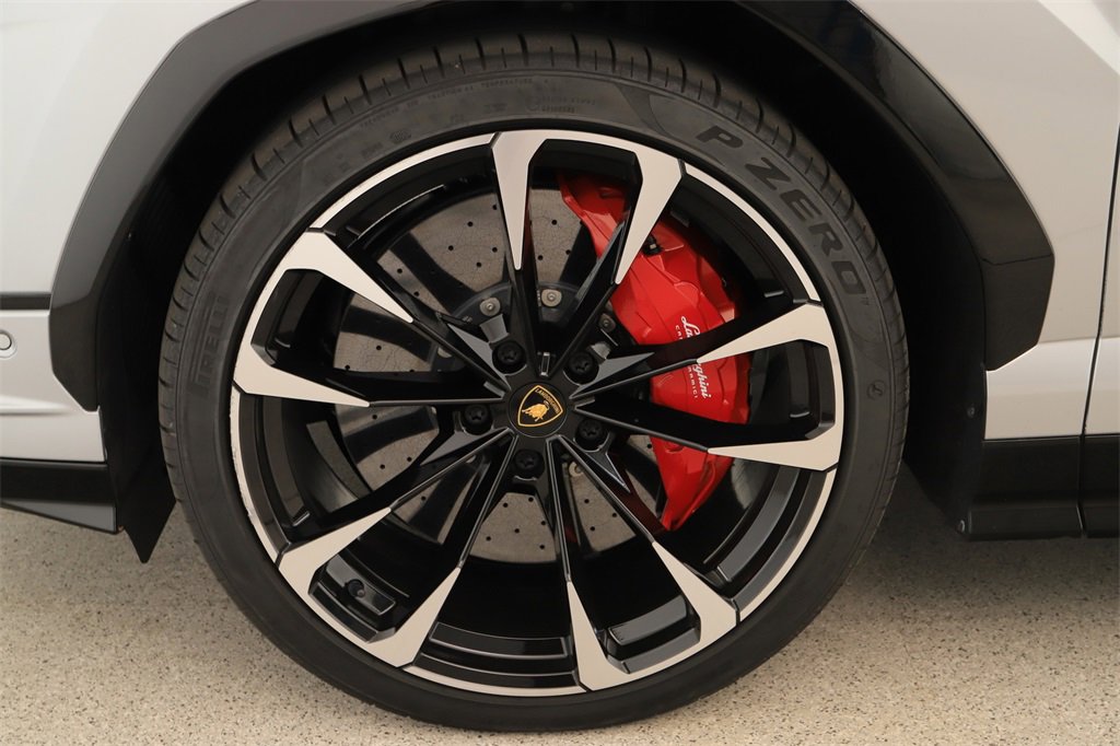 Used 2024 Lamborghini Urus S image 33