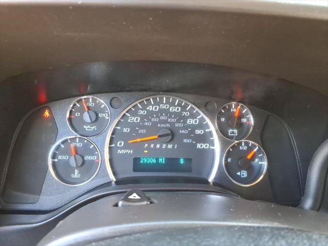 Used 2024 Chevrolet Express 3500 LT w/ LT Preferred Equipment Group RWD image 21