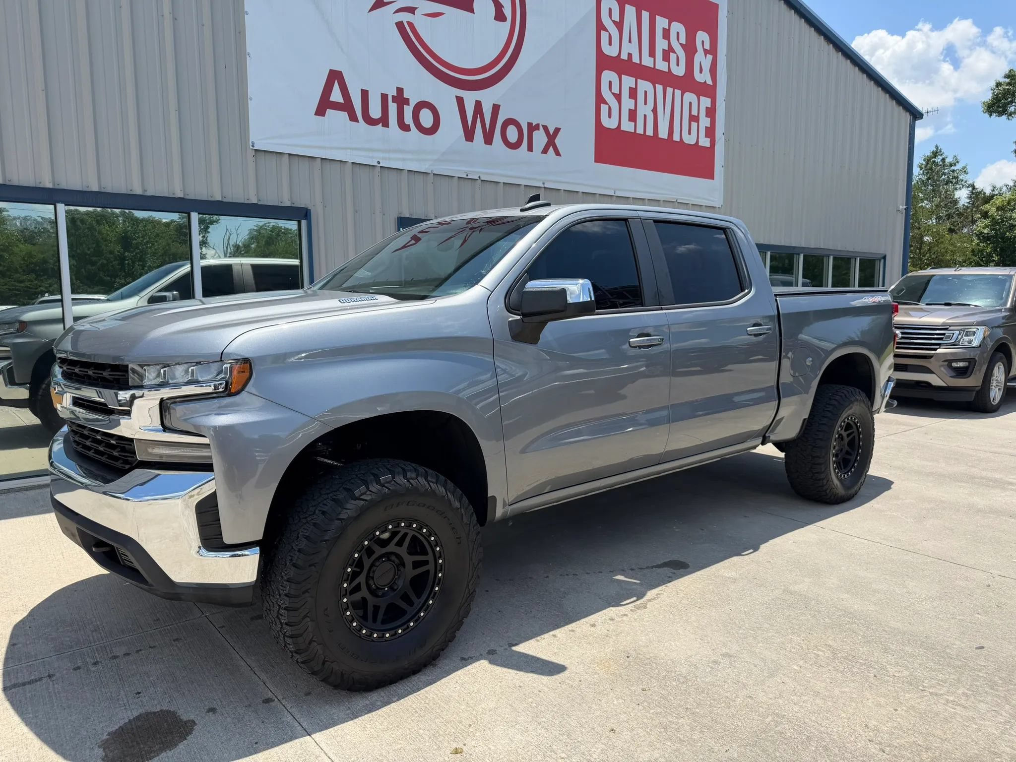 Used 2020 Chevrolet Silverado 1500 LT w/ All-Star Edition AWD/4WD image 18