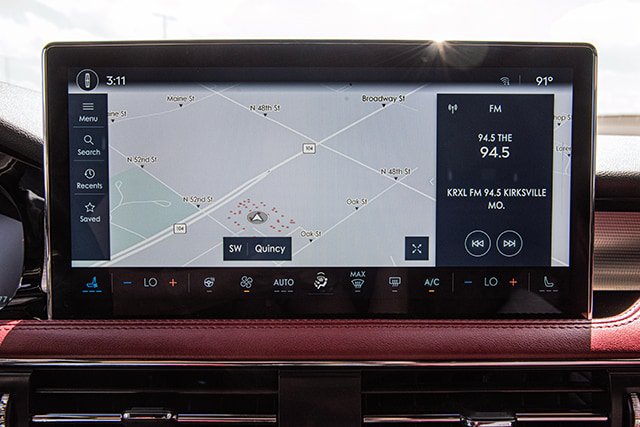 Used 2023 Lincoln Corsair Reserve w/ Equipment Group 201A AWD/4WD image 12