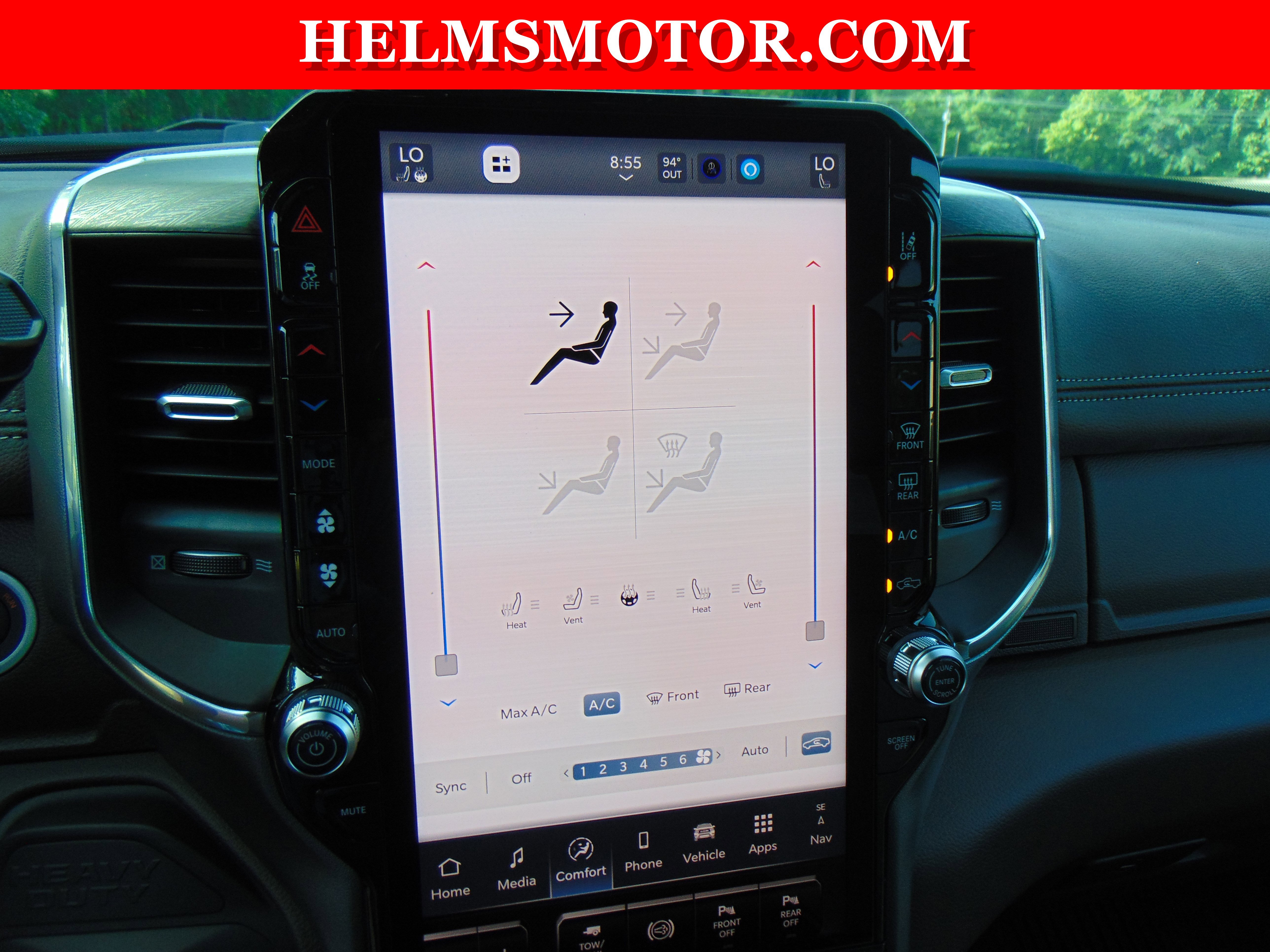 New 2025 RAM 2500 Laramie AWD/4WD image 28