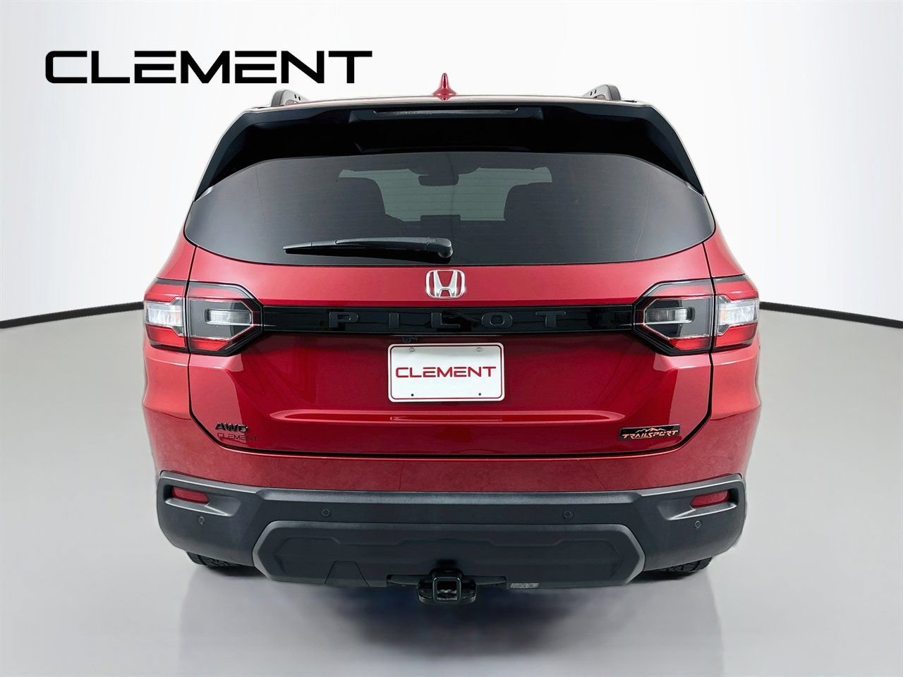 Used 2025 Honda Pilot TrailSport image 8