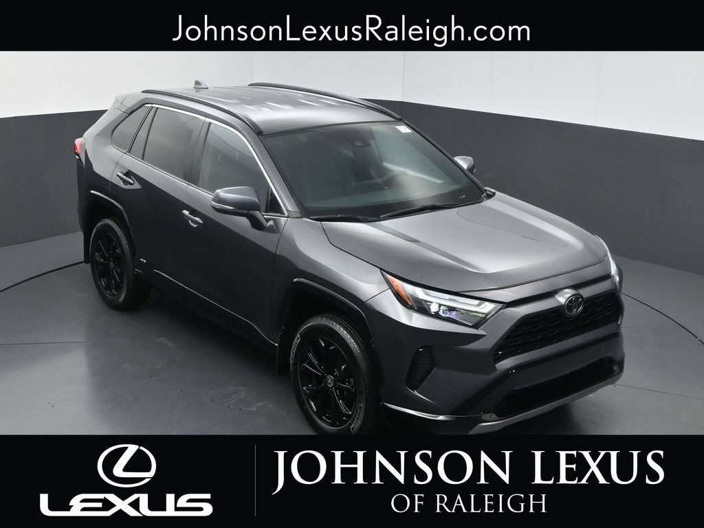 Used 2025 Toyota RAV4 SE AWD/4WD image 23