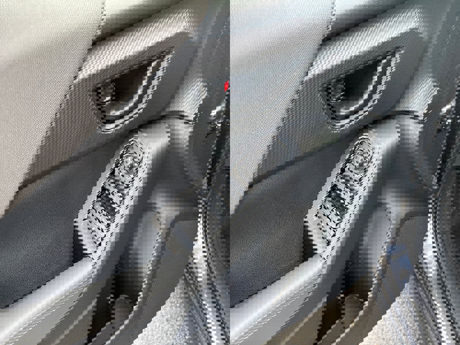 New 2026 Subaru Crosstrek 2.0i Premium image 11