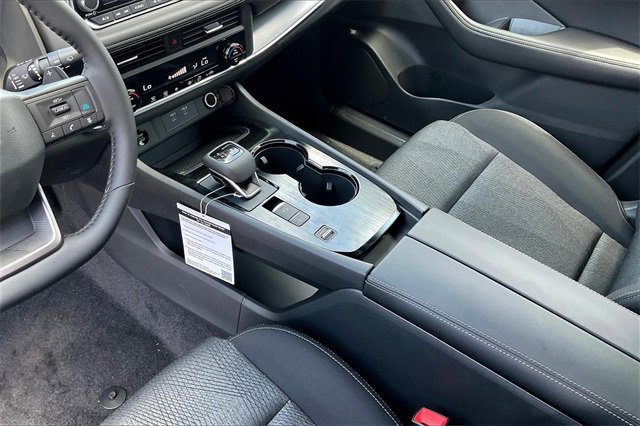 New 2026 Nissan Rogue SV image 6
