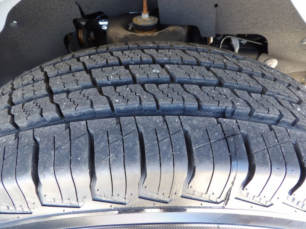 Used 2022 Chevrolet Express 3500 w/ Driver Convenience Package image 55