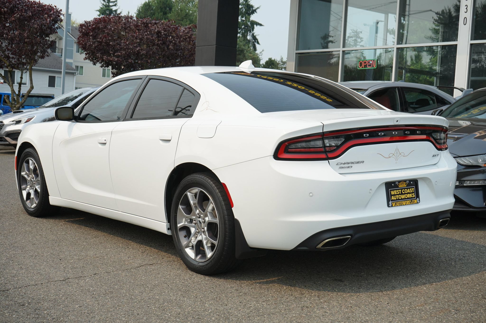 Used 2015 Dodge Charger SXT w/ AWD Plus Group image 3