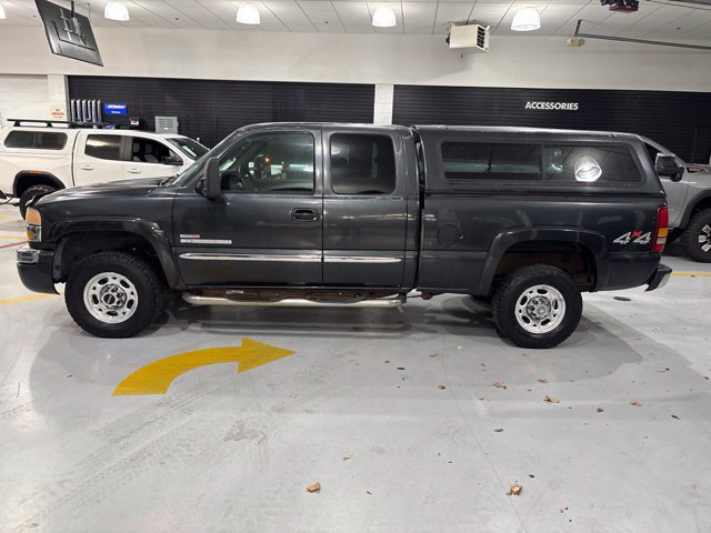 Used 2003 GMC Sierra 2500 SLE w/ Snow Plow Prep Package AWD/4WD image 3
