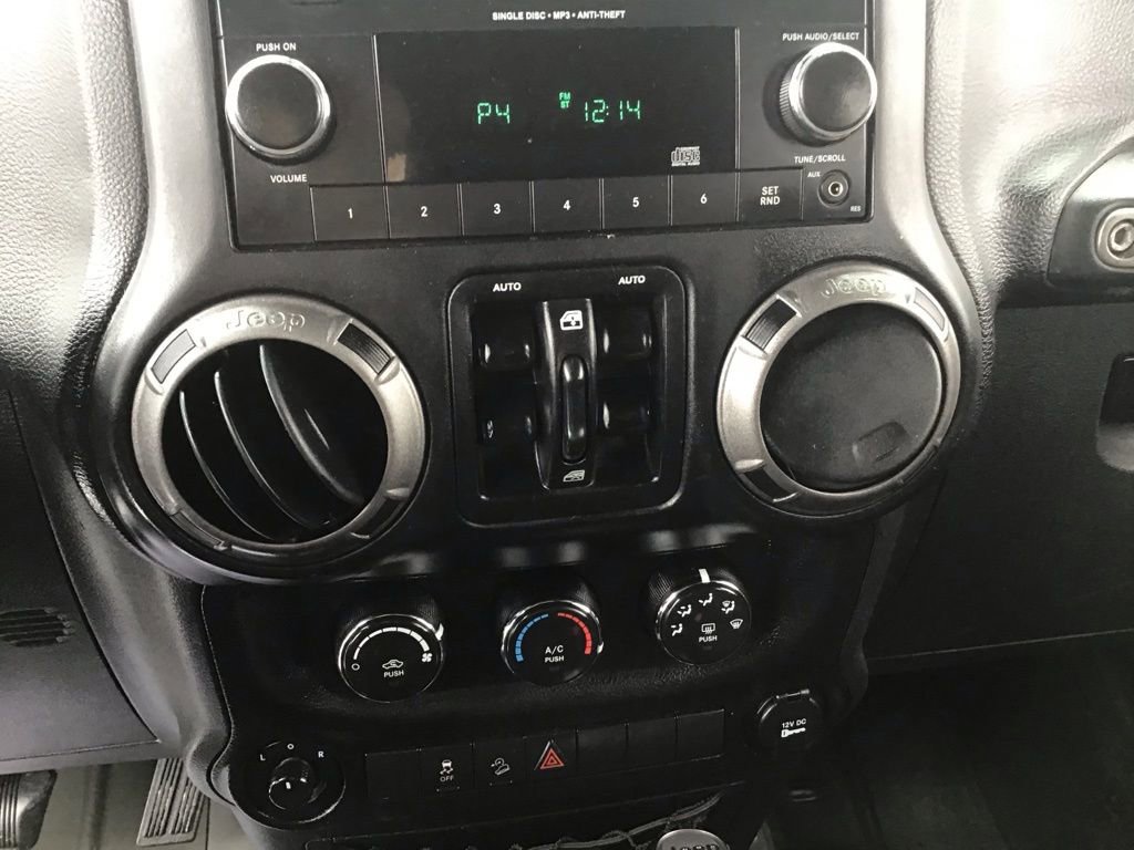 Used 2018 Jeep Wrangler Unlimited Sport S image 21