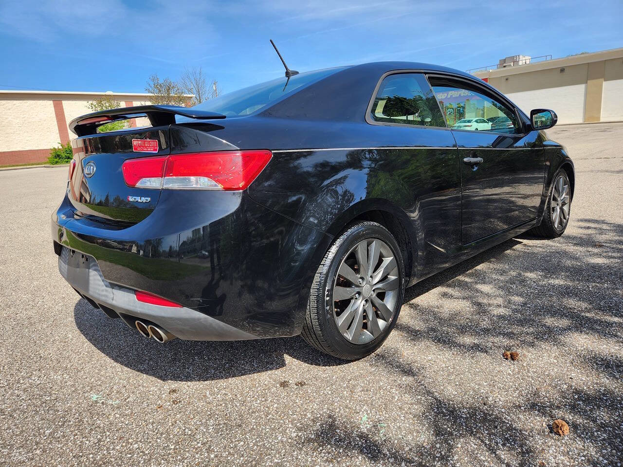 Used 2011 Kia Forte Koup SX w/ Leather Pkg image 14