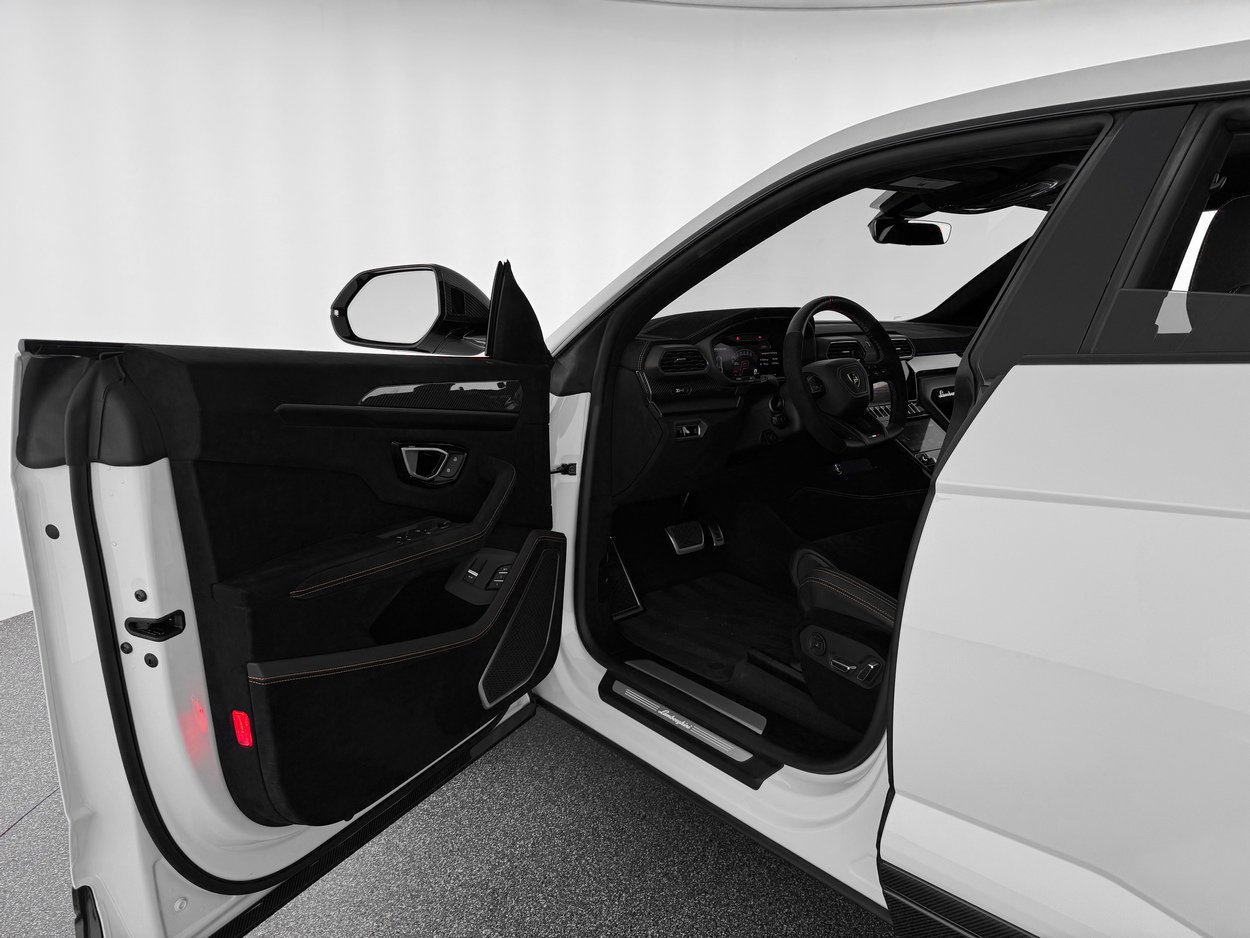 Used 2024 Lamborghini Urus Performante image 10