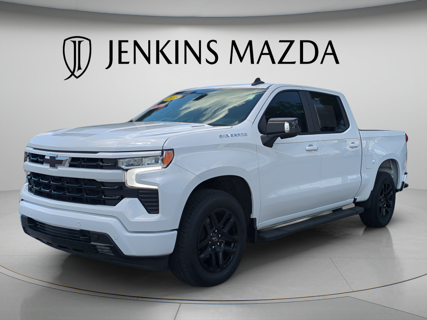 Used 2025 Chevrolet Silverado 1500 RST w/ Convenience Package II RWD image 4