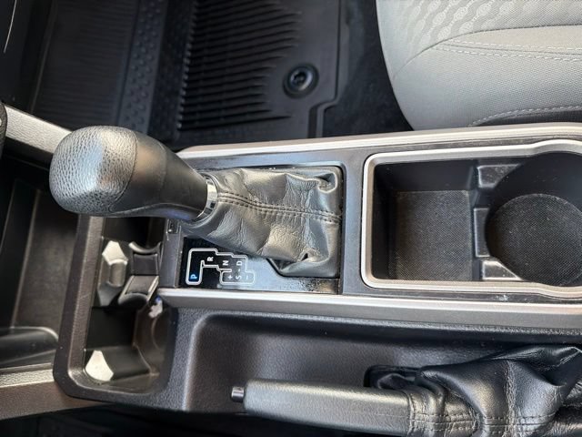 Used 2021 Toyota Tacoma SR5 AWD/4WD image 20