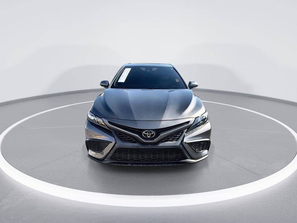 Used 2024 Toyota Camry SE w/ Convenience Package FWD image 3