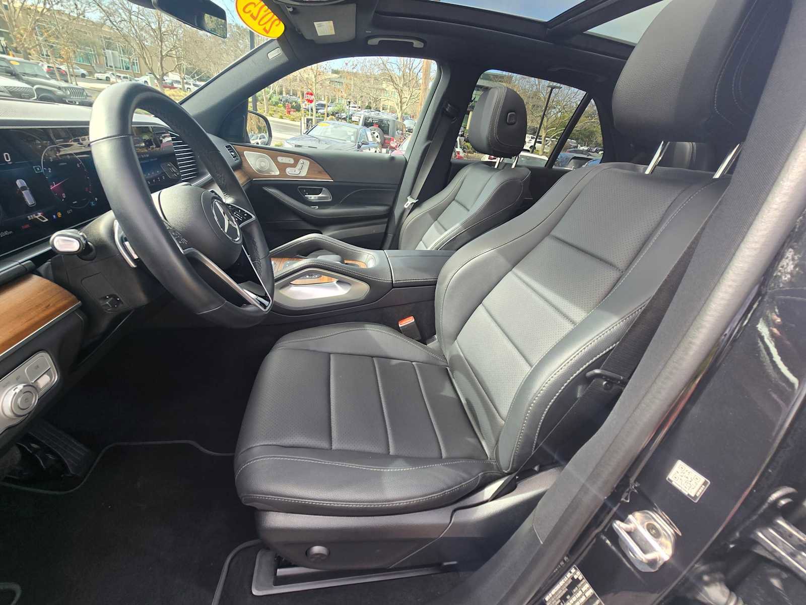 Certified 2025 Mercedes-Benz GLE 350 4MATIC image 25