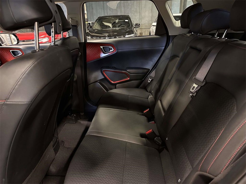 Used 2024 Kia Soul GT-Line image 18