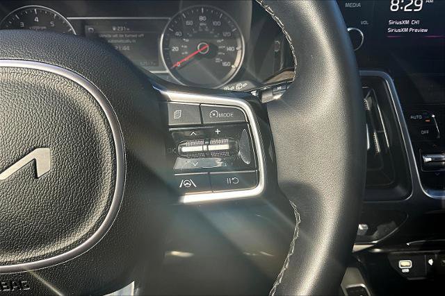 Used 2023 Kia Sorento S image 12