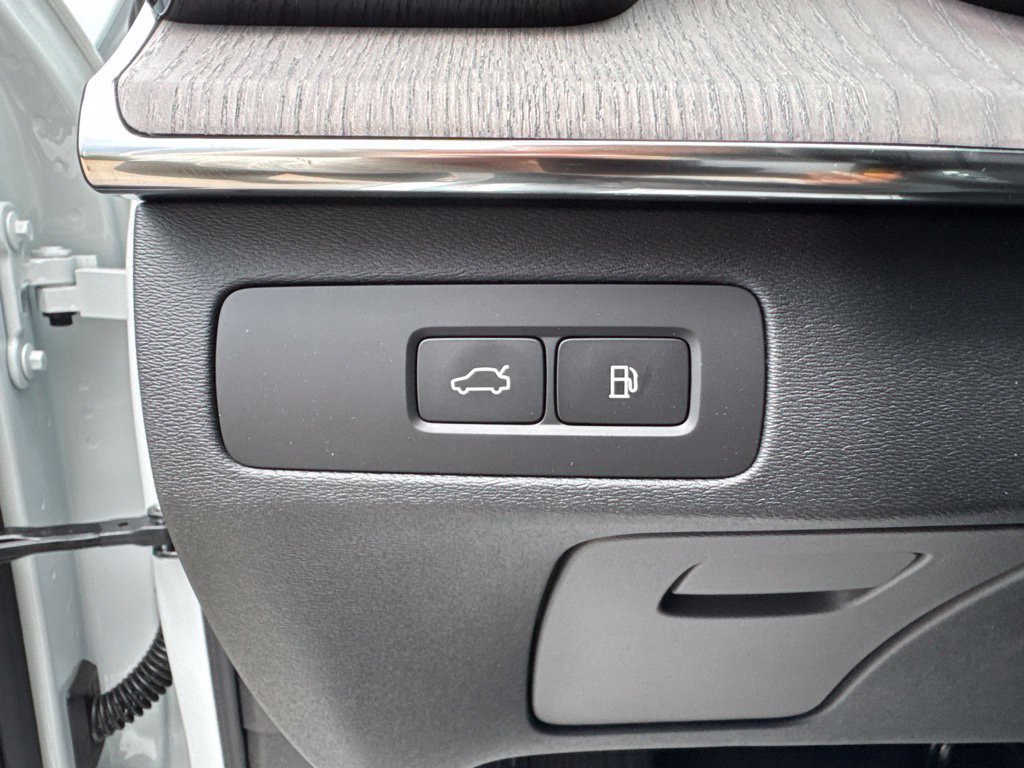 New 2027 Volvo XC90 T8 Ultra AWD/4WD image 22