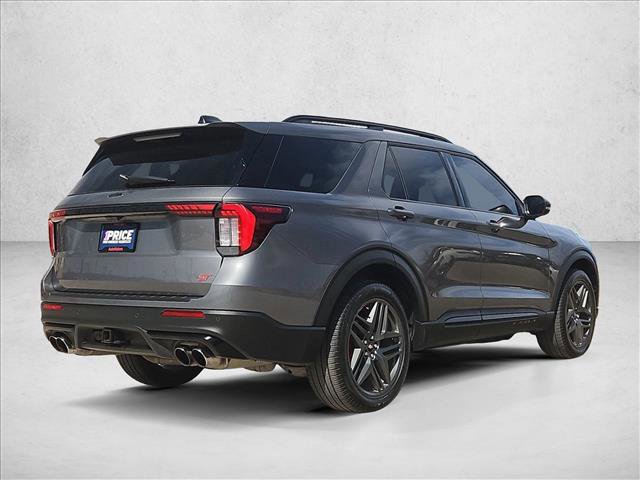 Used 2025 Ford Explorer ST AWD/4WD image 5