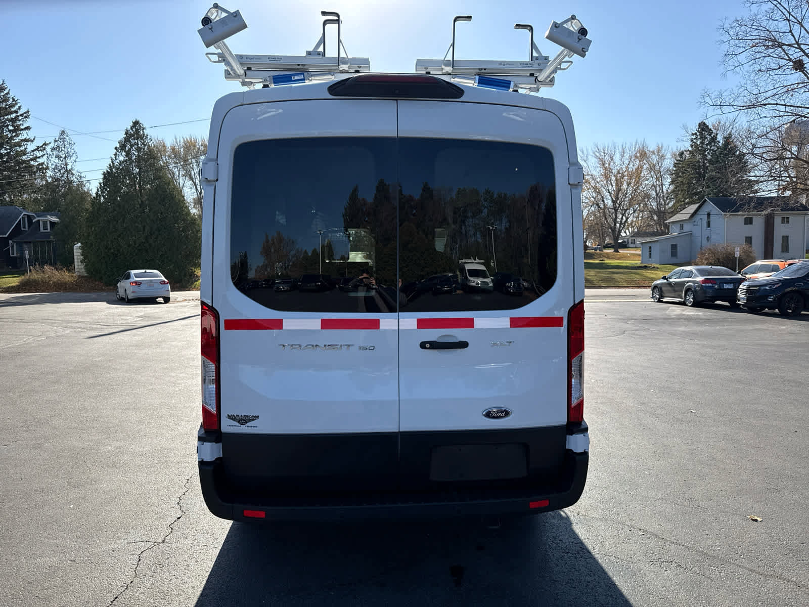 Used 2019 Ford Transit 150 XLT image 4