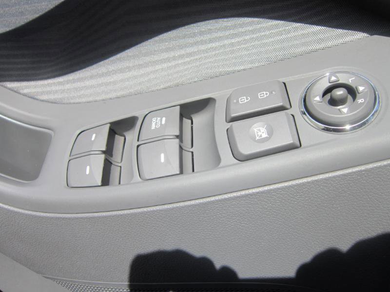 Used 2013 Hyundai Elantra GLS w/ Preferred Pkg image 34