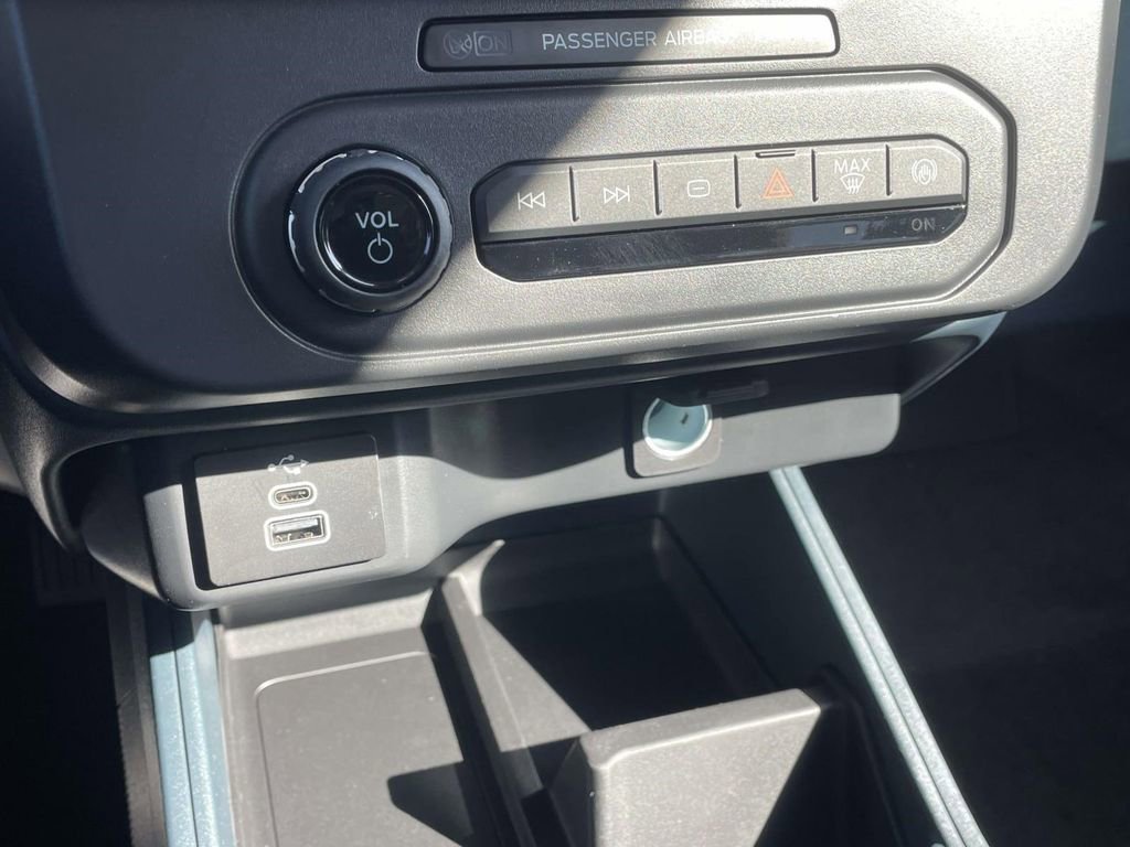 New 2025 Ford Maverick XL w/ Equipment Group 102A image 8