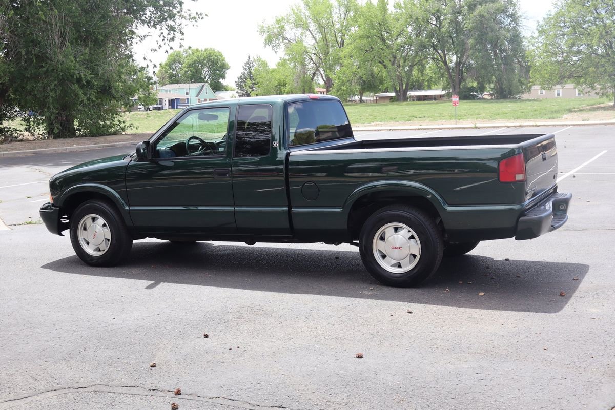 Used 2002 GMC Sonoma SLS w/ Marketing Option Pkg RWD image 8