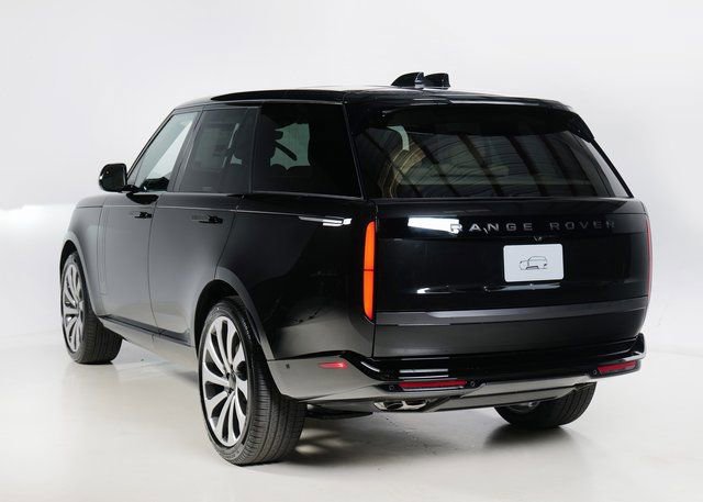 New 2026 Land Rover Range Rover SE image 30