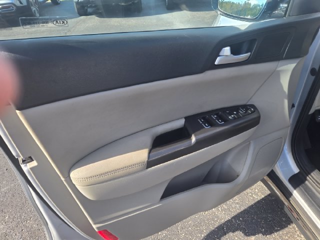 Used 2021 Kia Sportage S FWD image 21