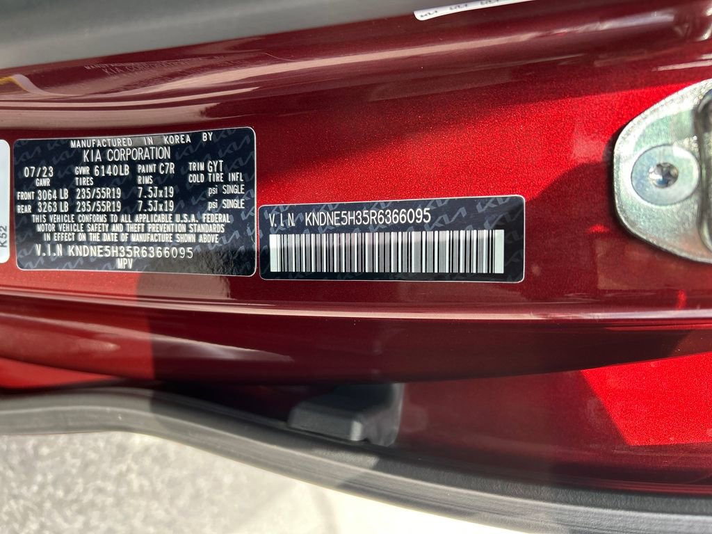 Used 2024 Kia Carnival SX Prestige image 16