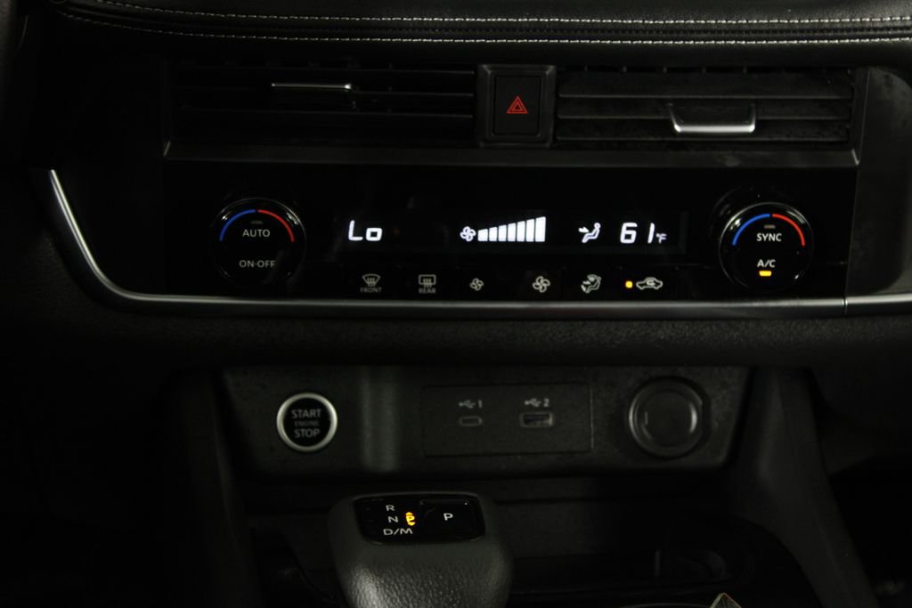 Certified 2023 Nissan Rogue SV image 22