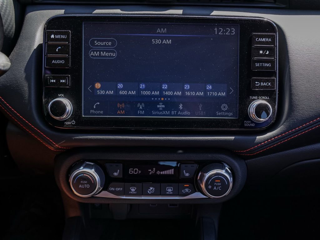 New 2025 Nissan Versa SR image 28