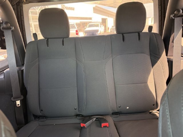 Used 2022 Jeep Wrangler Sport AWD/4WD image 13