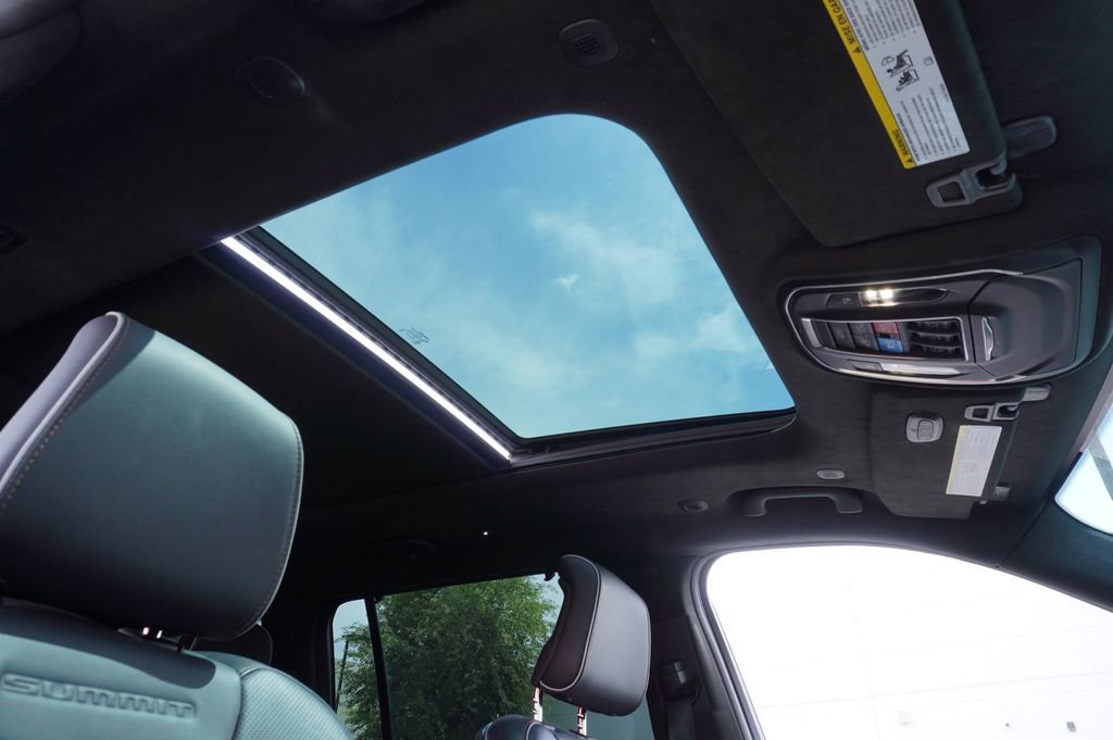 Used 2025 Jeep Grand Cherokee L Summit AWD/4WD image 14