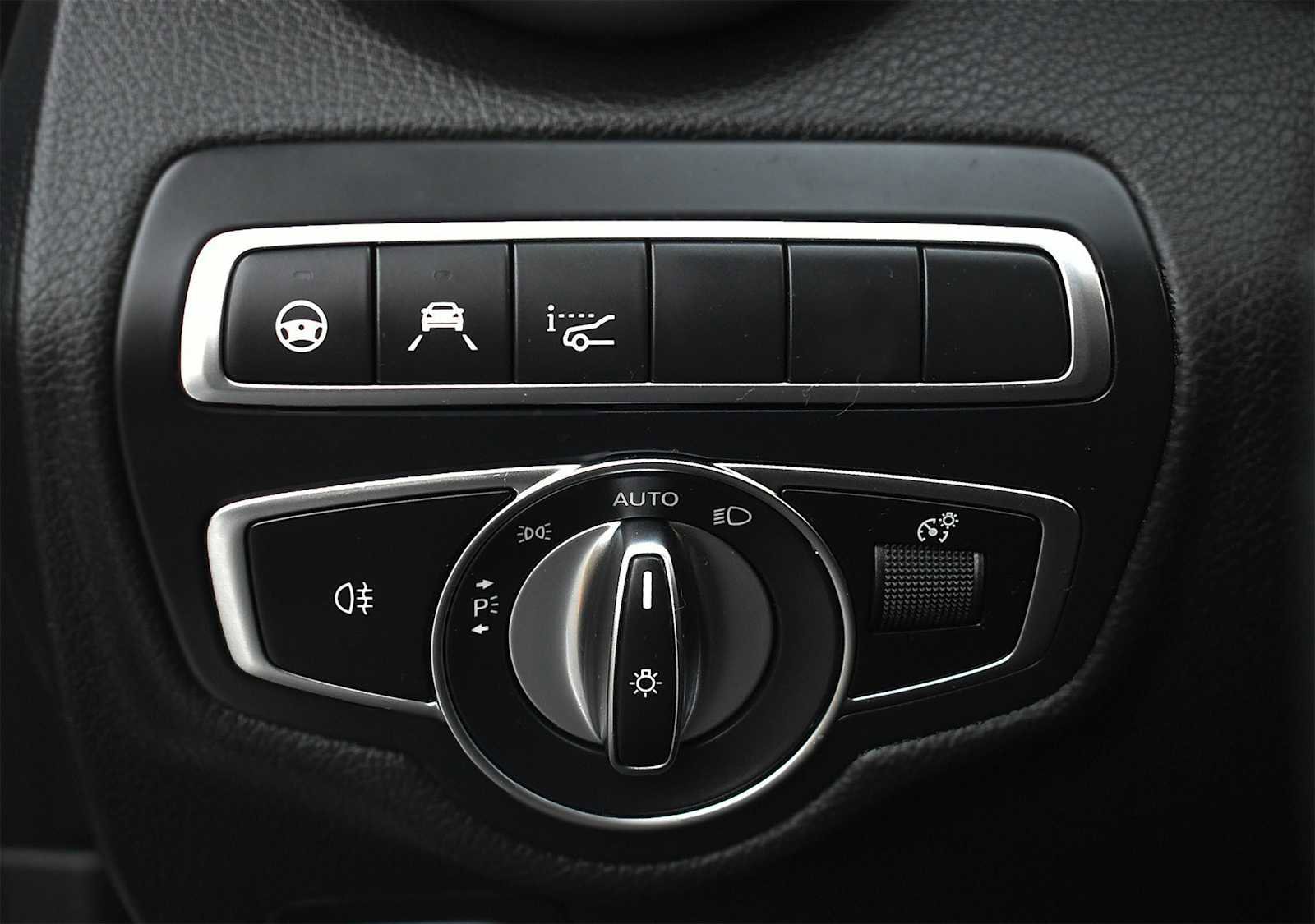 Used 2023 Mercedes-Benz C 300 4MATIC Cabriolet image 33