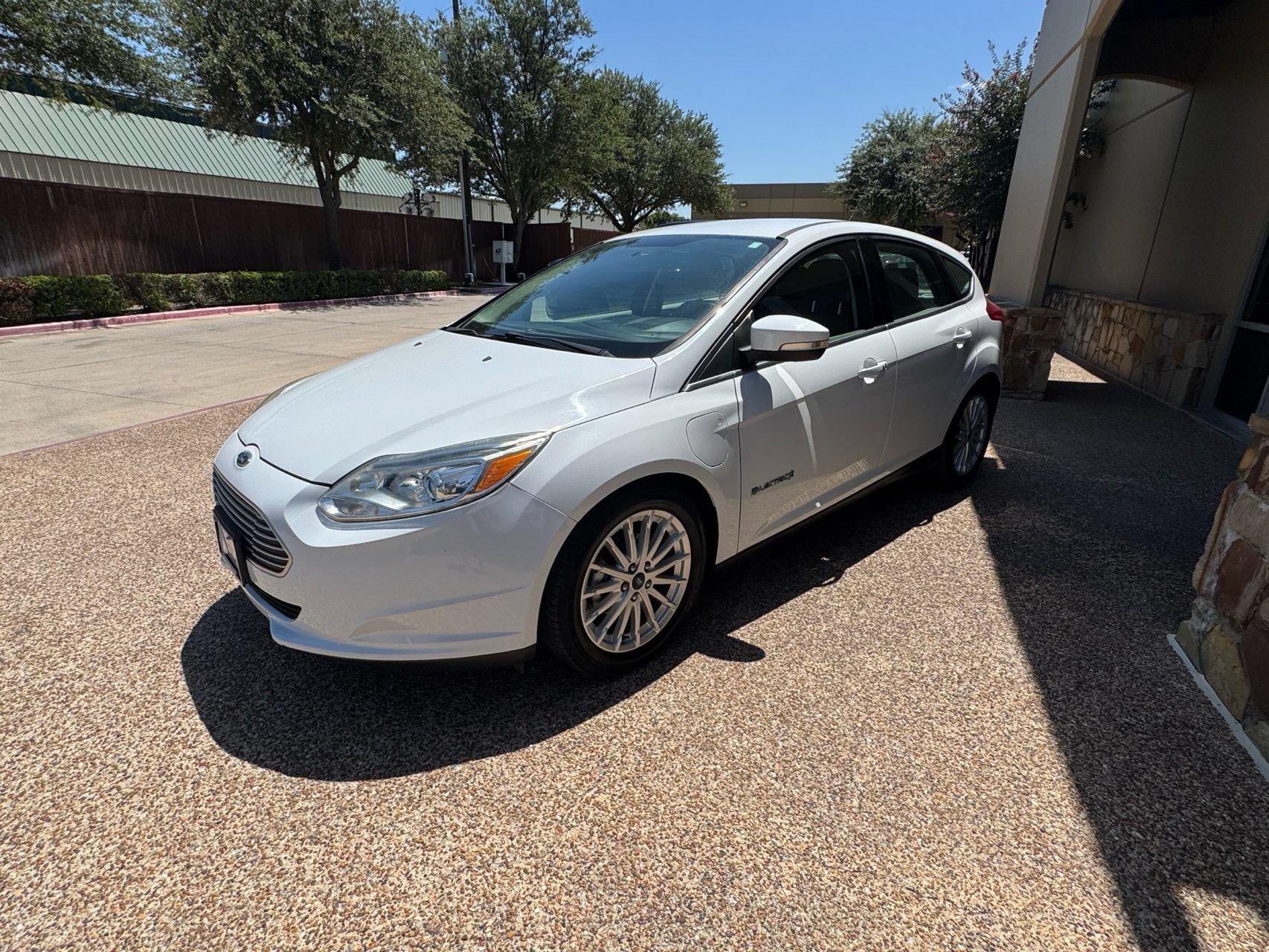 Used 2018 Ford Focus Electric Hatchback FWD image 10