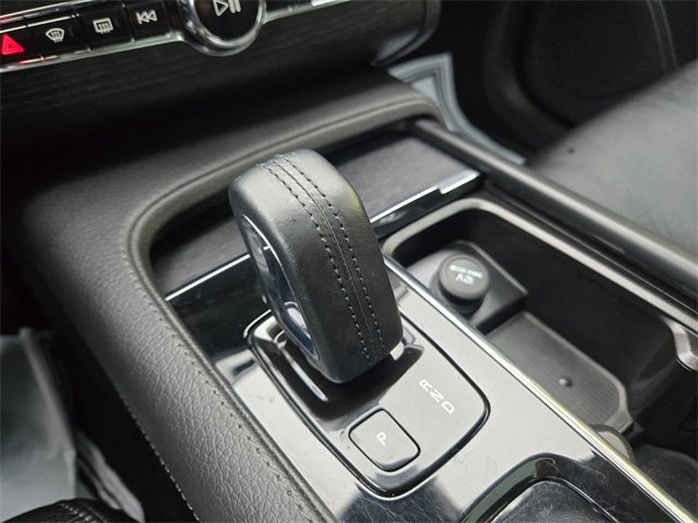 Used 2020 Volvo XC90 T8 Momentum w/ Protection Package image 34