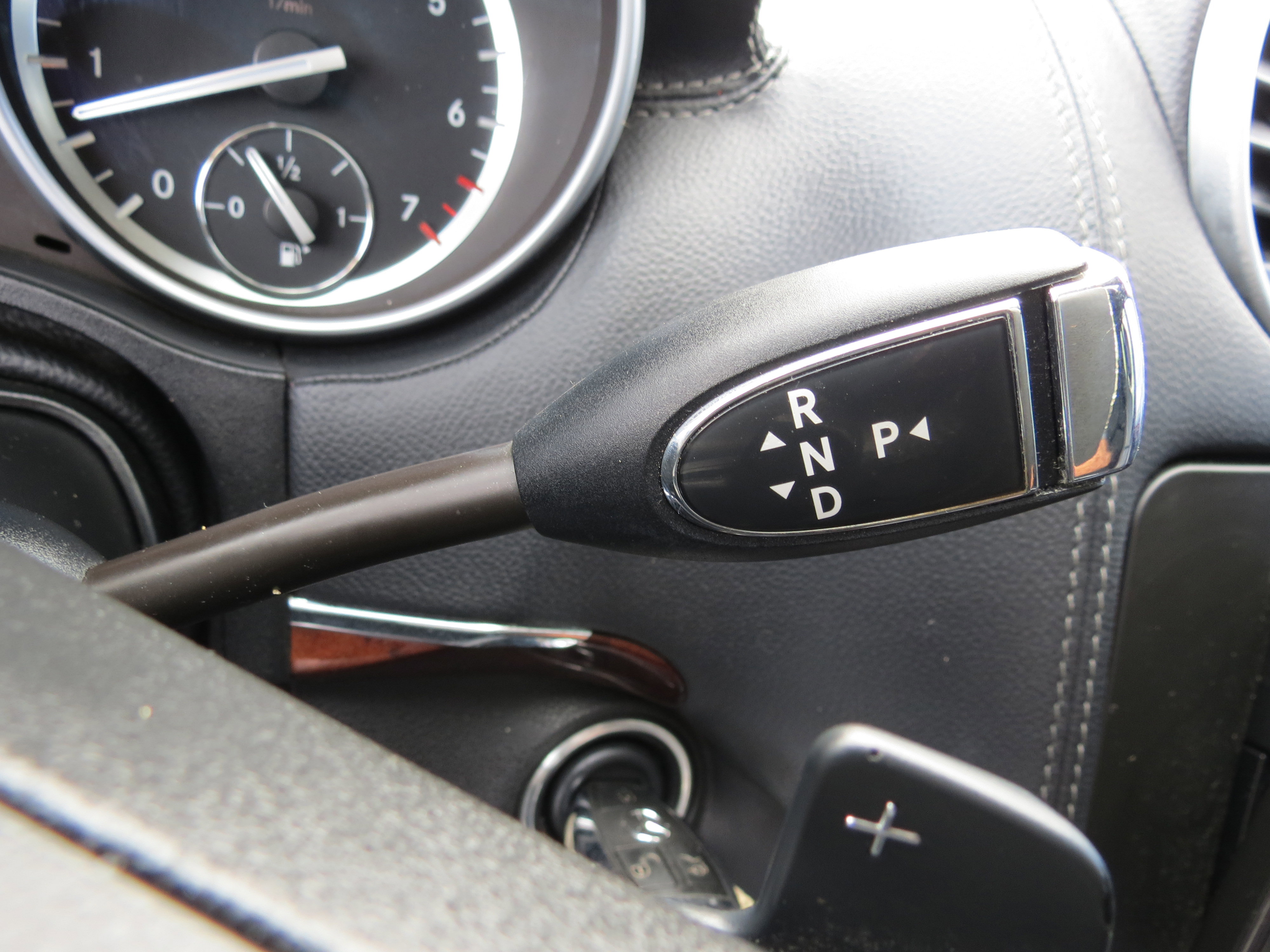 Used 2010 Mercedes-Benz GL 450 4MATIC image 17